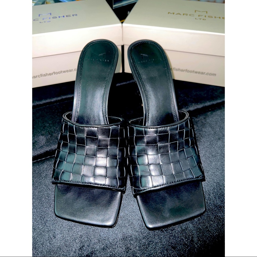 Marc Fisher LTD Slide/heels in black, Womens size 9M